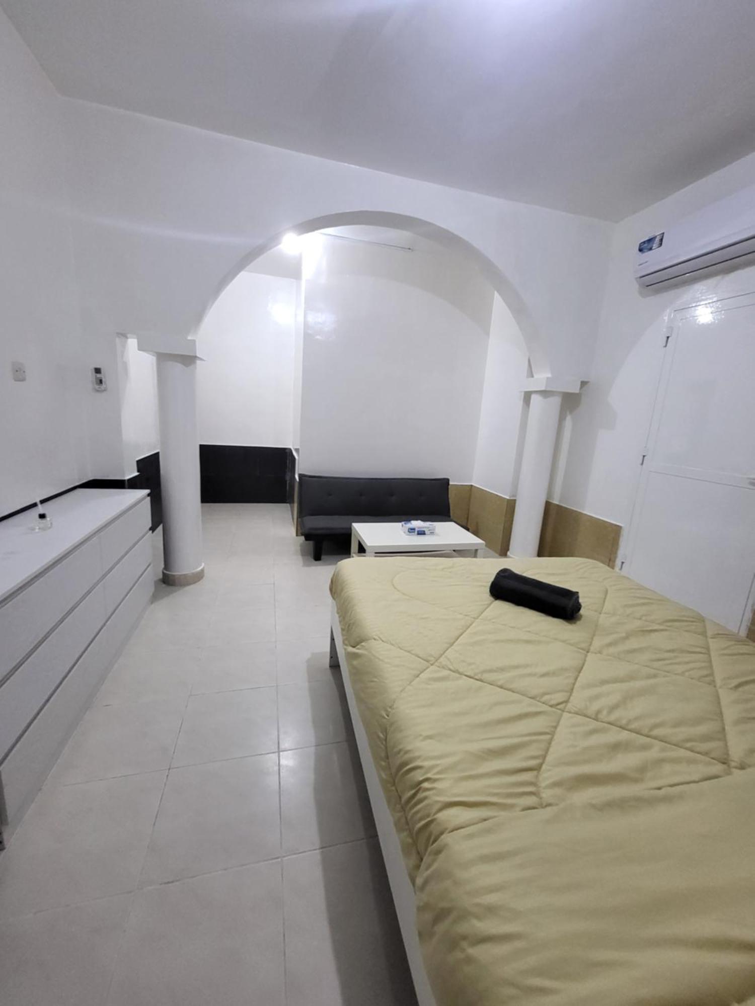 Corniche Full Studio Apartment Abu Dhabi Exterior photo